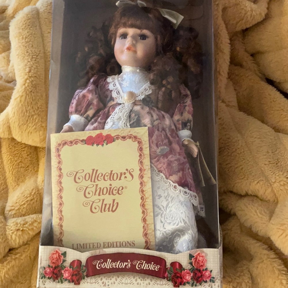 Collectors choice fine boutique edition porcelain doll NWB